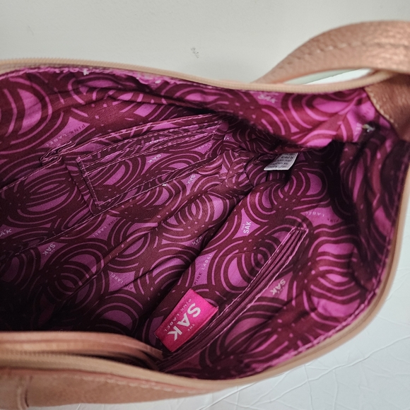 The SAK Pink Label Blush Pebble Leather Fringe Shoulder Bag. - Picture 10 of 10